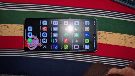 OnePlus Ace 2v 16Gb Ram 256GB Room