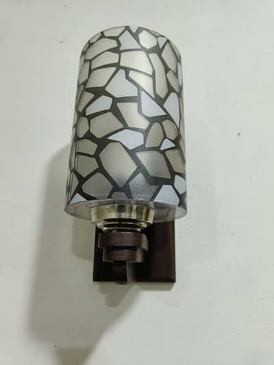 Wall lamp