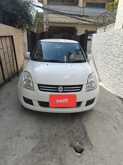 Suzuki Swift 1.3 DLX Navigation.
