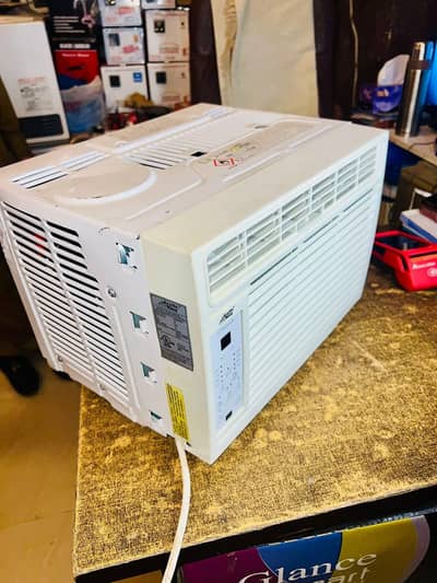 Half ton AC for sale only WhatsApp number03361574901