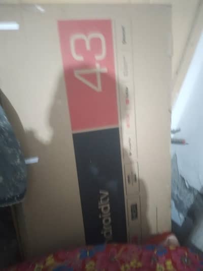 tcl smart TV all ok 43 with box only lines in screen