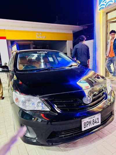 toyota corolla 2012 minor taching  lahore number  leather seats
