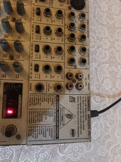 BEHRINGER AUDIO 16 CHANNELS MIXER Made UK