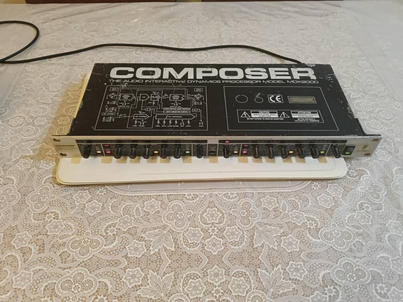 BEHRINGER 2 Channels Compressor 4