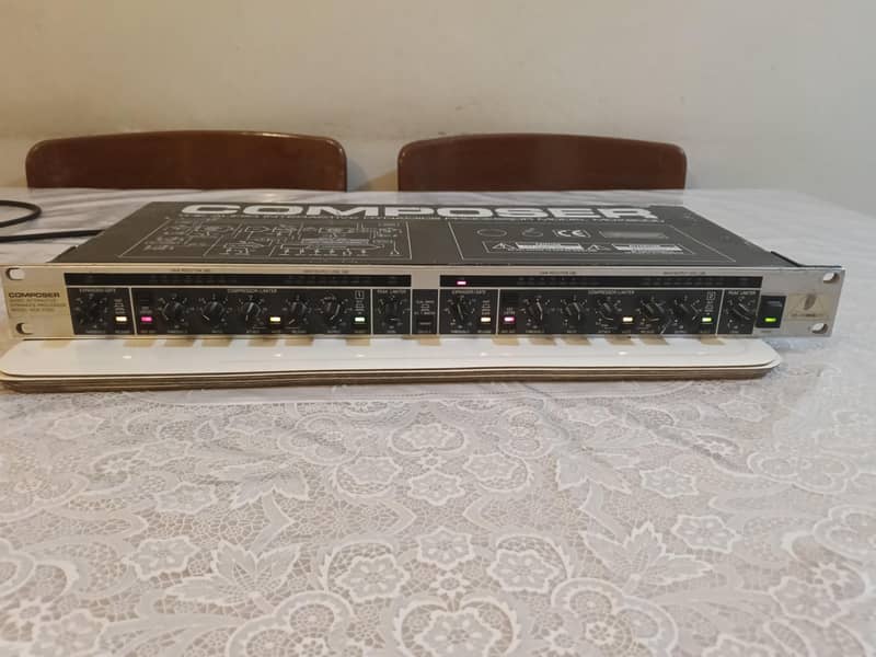 BEHRINGER 2 Channels Compressor 6