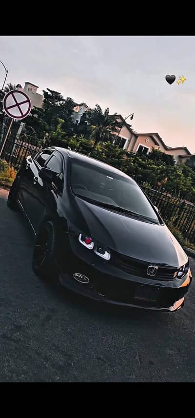 Honda Civic 1.8 i-VTEC Prosmatec – 2015 (Registered)