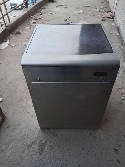 Esquire Dishwasher Automatic dish washing machine Excellent Condition