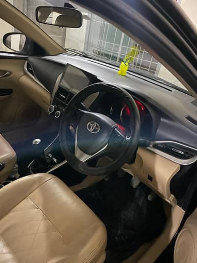 toyota yaris 1.3ativ MT