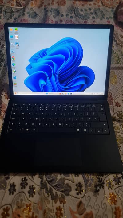 Microsoft surface 4 Laptop
