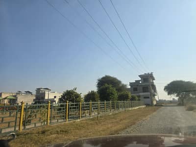 5 Marla Level Sun Face Plot Of Good Location For Sale