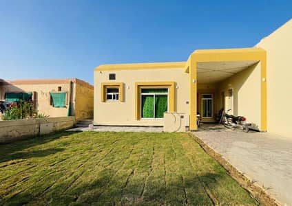 5 Marla safari with 3 Marla Lawn for sale Bahria town Phase 8 safari home
