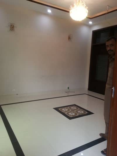 10 Marla Upper Portion Available For Small Family & Just Like Brand New