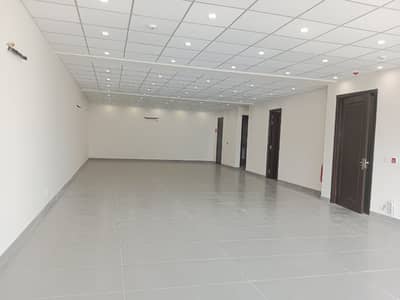 08 MARLA BUILDING GROUND FLOOR +MEZZANINE AT COMMERCIAL BROADWAY PHASE 08