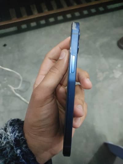 I phone 12 pta approved blue clour total original 10/9 condition