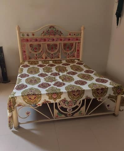 Bed With Matters and Double Door Alamri