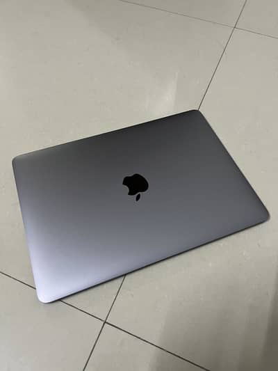 Macbook 12" 2017 | Mint Condition