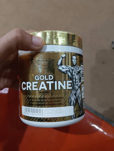 Gold Creatine  CLA plus Carnitin. Anabolic mass