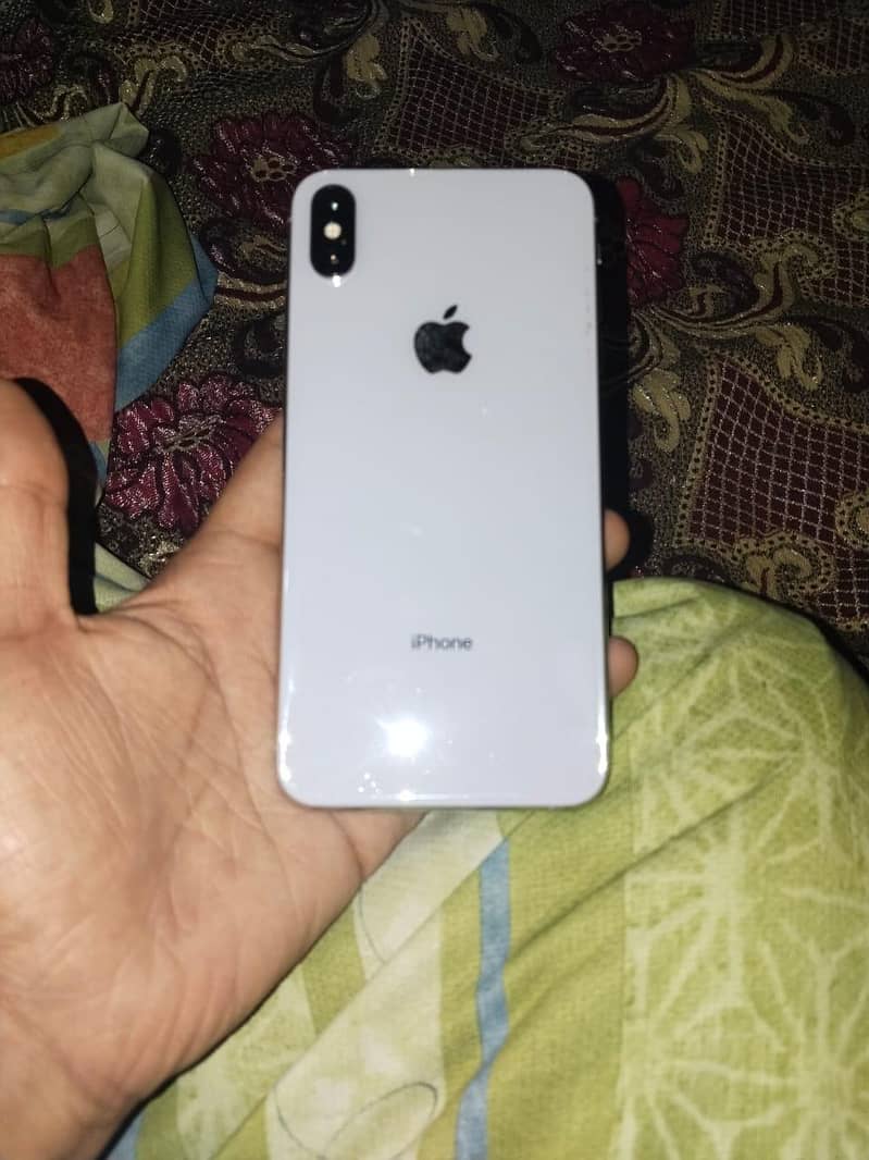 iPhone xmax 0
