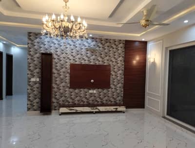 Idyllic House Available In Bahria Town - Sector C For Sale