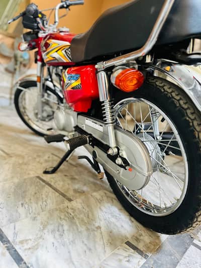 Honda CG125 2025 . . . . .