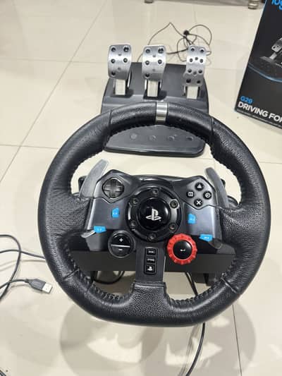 Logitech G29 Steering wheel (Slightly used)