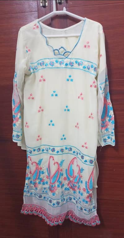 3 Piece embroidered Chiffon shalwar kameez