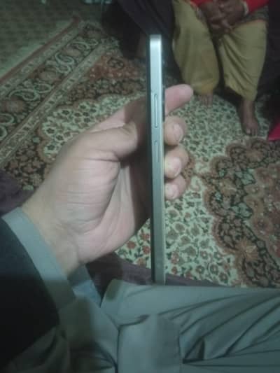 infinx smart 8 4.64 phone and charger