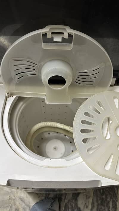 Dawlance spinner dryer