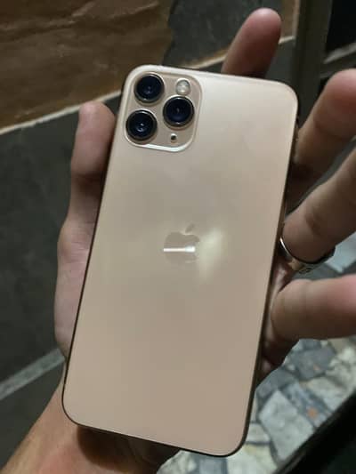 I phone 11 pro sim glitch