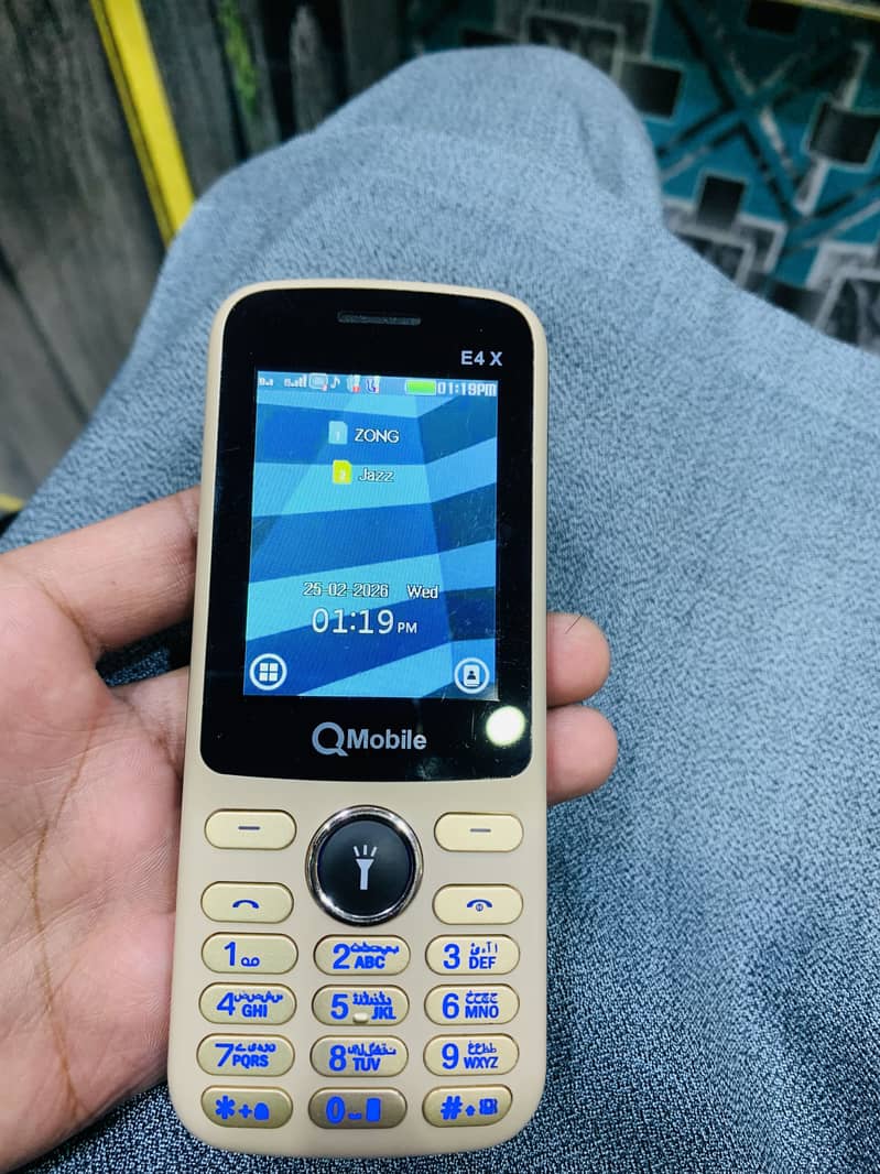 Qmobile E4X PTA 4