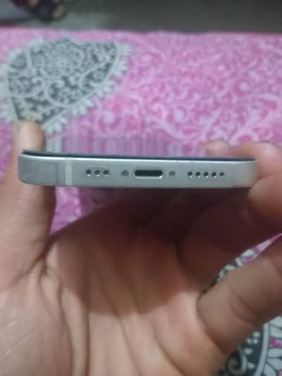 Condition:9/10( battery service )( memory 128gb)(glass break)