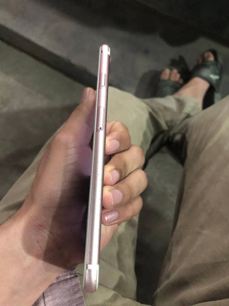 Apple iPhone 7 Plus 2