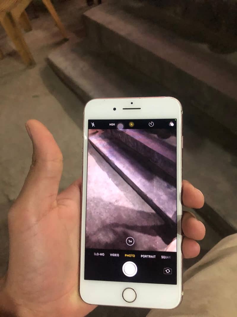 Apple iPhone 7 Plus 5