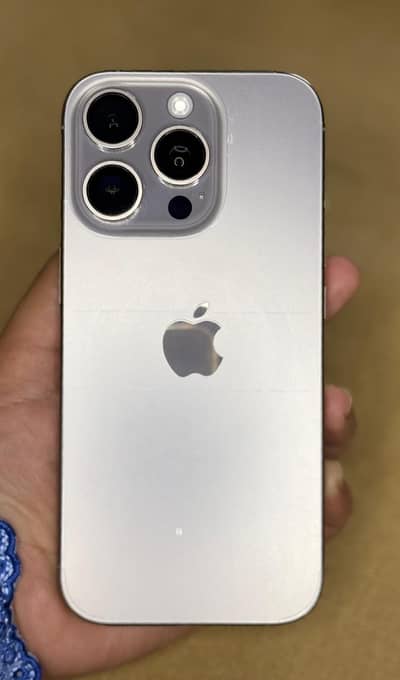 iphone 16 pro natural titanium