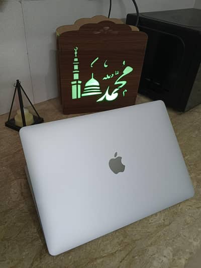 MacBook pro 2020_13.3"inch | i7 | 32GB | 1TB SSD