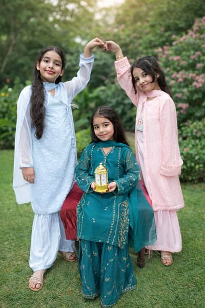 3 pc dress with gharara sizes. 7/8 to 15/18 years 3 colors abailable