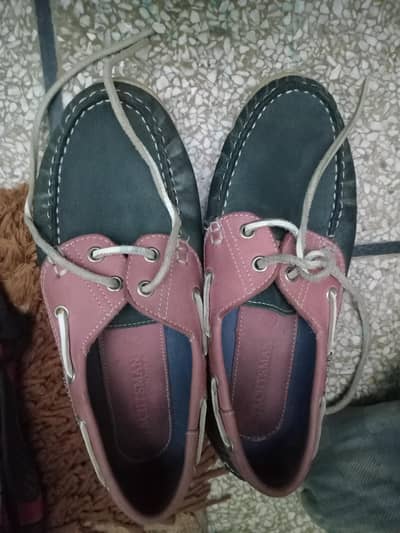 Casual shoes