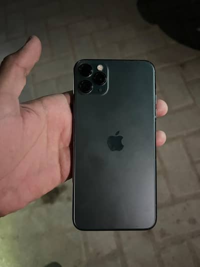 I phone 11 pro max Dual physical sim approved 256 gb with box