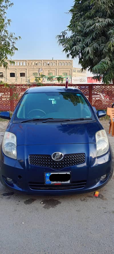 Toyota Vitz F 1.0