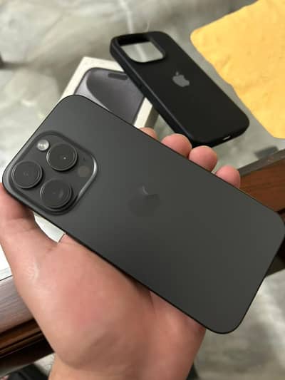 iPhone 15 Pro Black Titanium