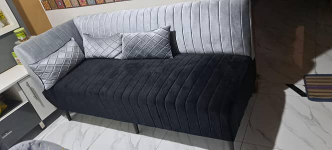 L shaped sofas like new