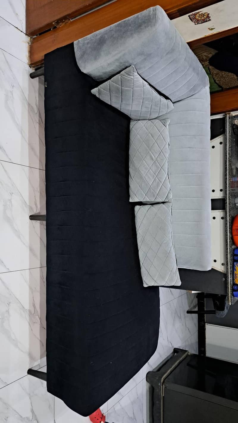 L shaped sofas like new 2