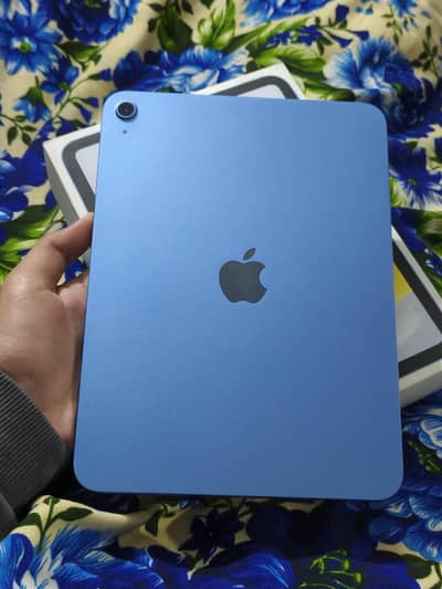 iPad A16 Latest Device 128GB With Complete Box Including Pen And Case