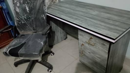 Office Chair and table