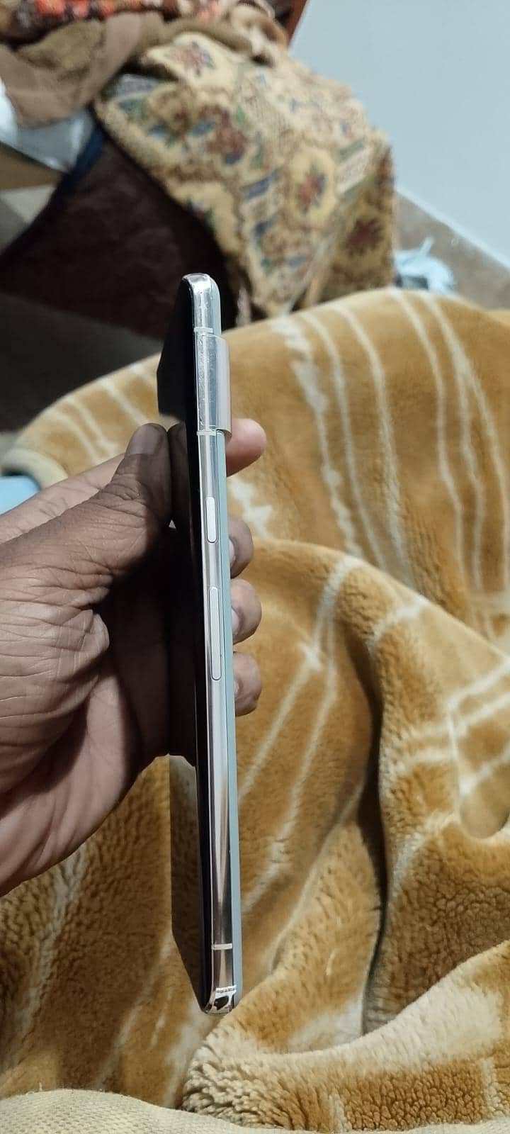 Google pixel 7 pro 4