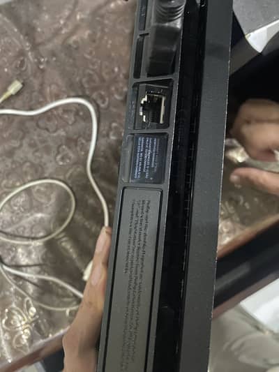 playstation 4 looking like a brand new black colour