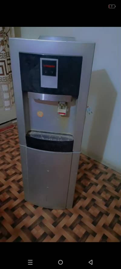 Toshiba company dispenser