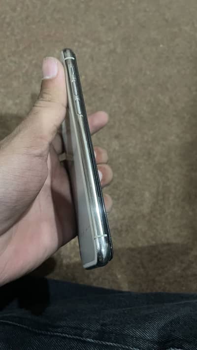 I phone 11 pro factory