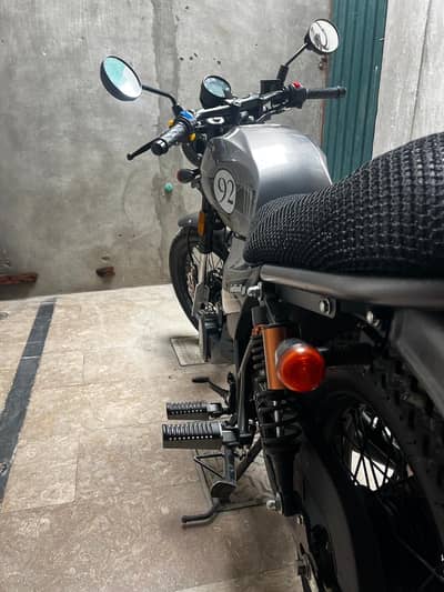 Hi Speed Motorcycle / Bolt Infinity