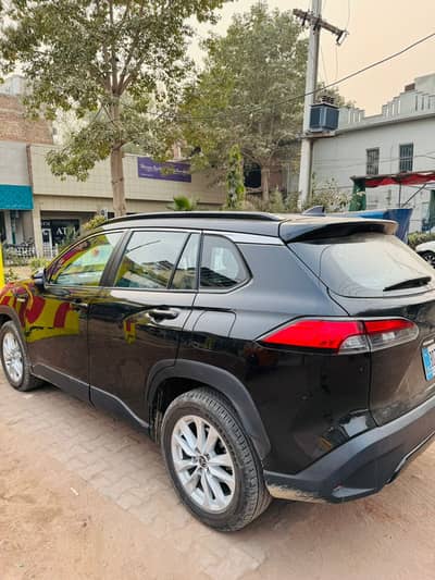 toyota cross top of the line